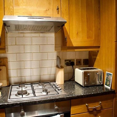 Newly Refurbed Home With Free Parking EDI Exterior foto