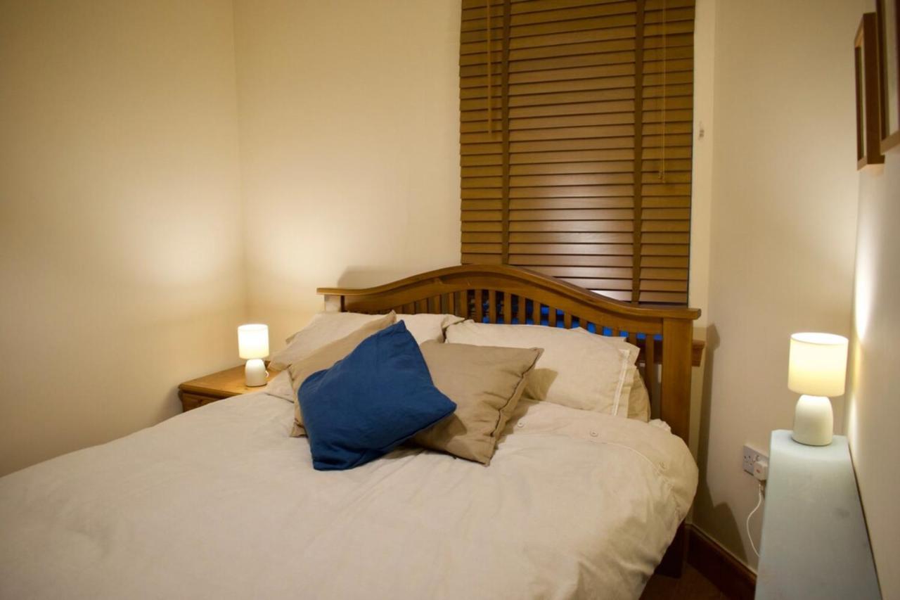Newly Refurbed Home With Free Parking EDI Exterior foto