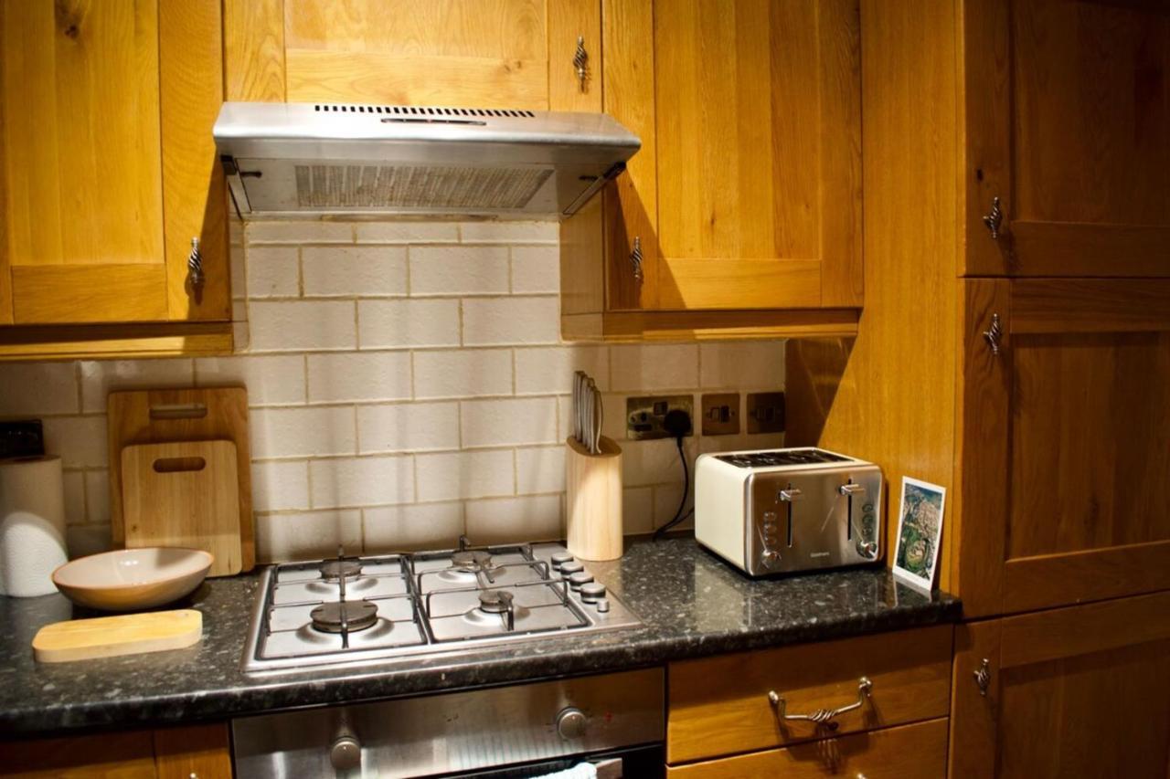 Newly Refurbed Home With Free Parking EDI Exterior foto